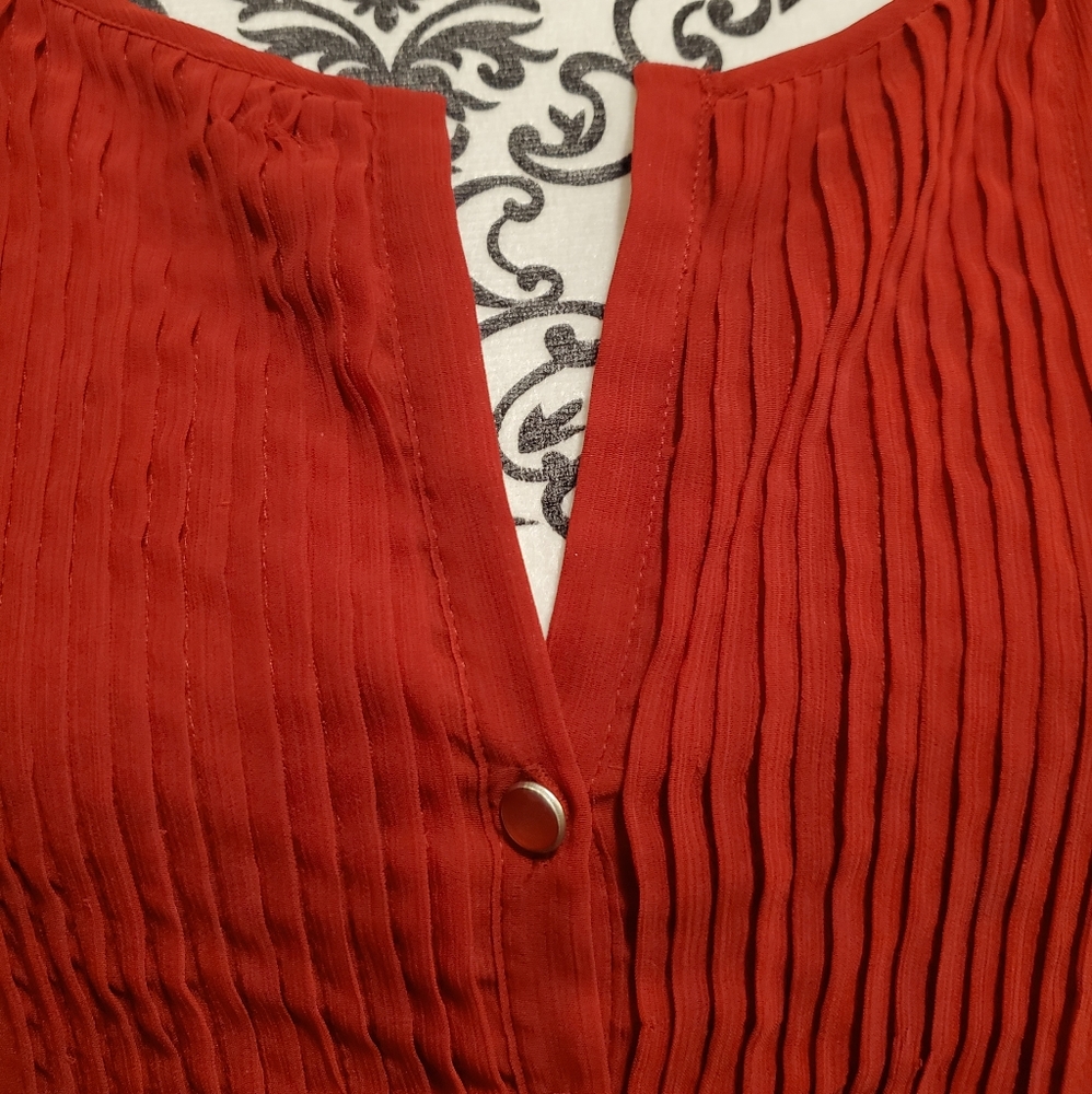 Button down shirt - Picture 2 of 8
